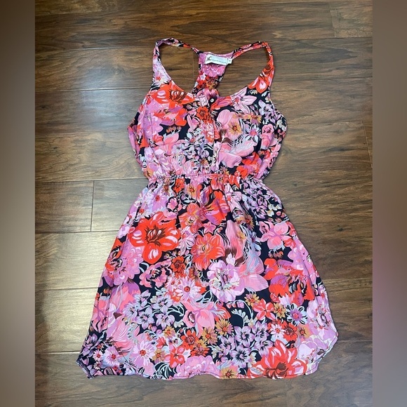 Amanda Christine Dresses & Skirts - Amanda Christine Floral Silk Dress Size S